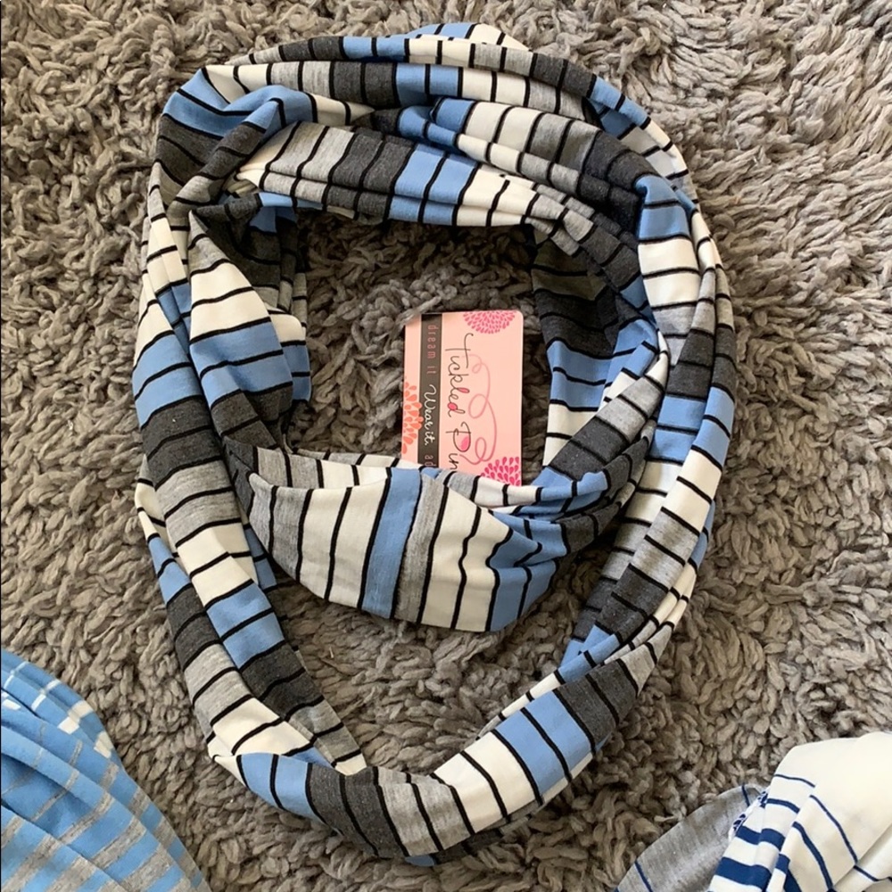 Scarf bundle - Picture 3 of 4